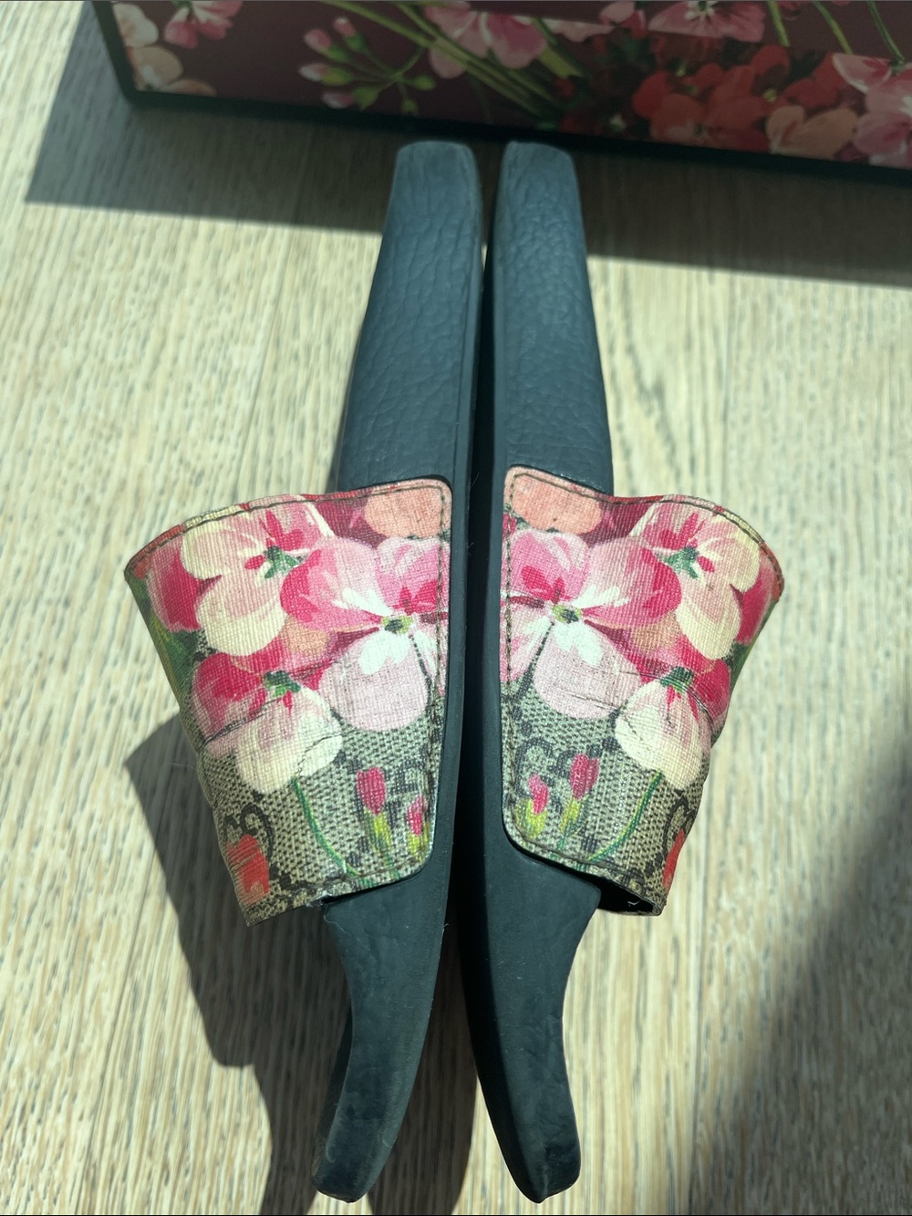 Gucci GG Supreme Blooms Floral Slide Sandals Black Size 39 - Picture 6 of 7